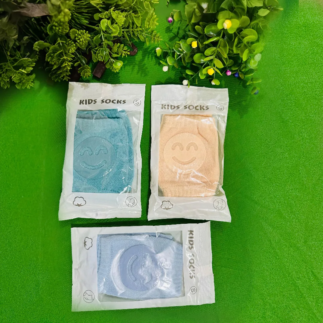 Soft Protective Baby Knee Pads for Crawling - Image 2